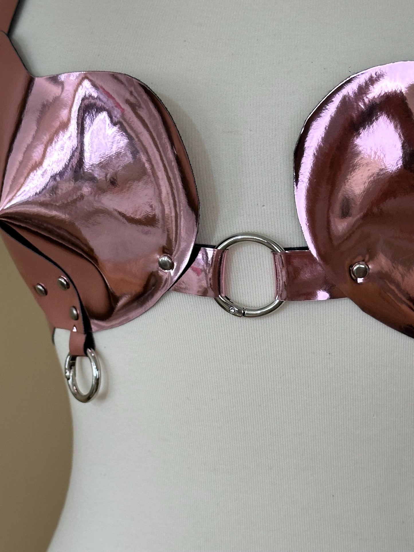 Heart Shaped Mirror Leather Bra - Retro Pin Up Girl Underwear, Faux Leather,Open Cup BDSM Bullet Bra