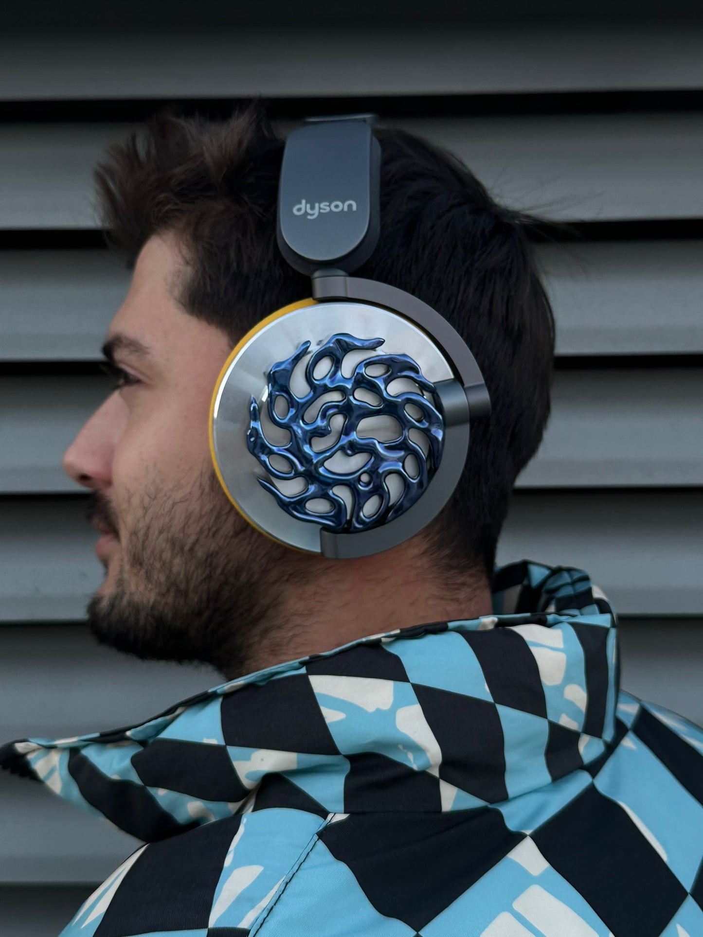 DYSON OnTrack Helical Headphones Attachment Design by Tudze / Dyson Cases