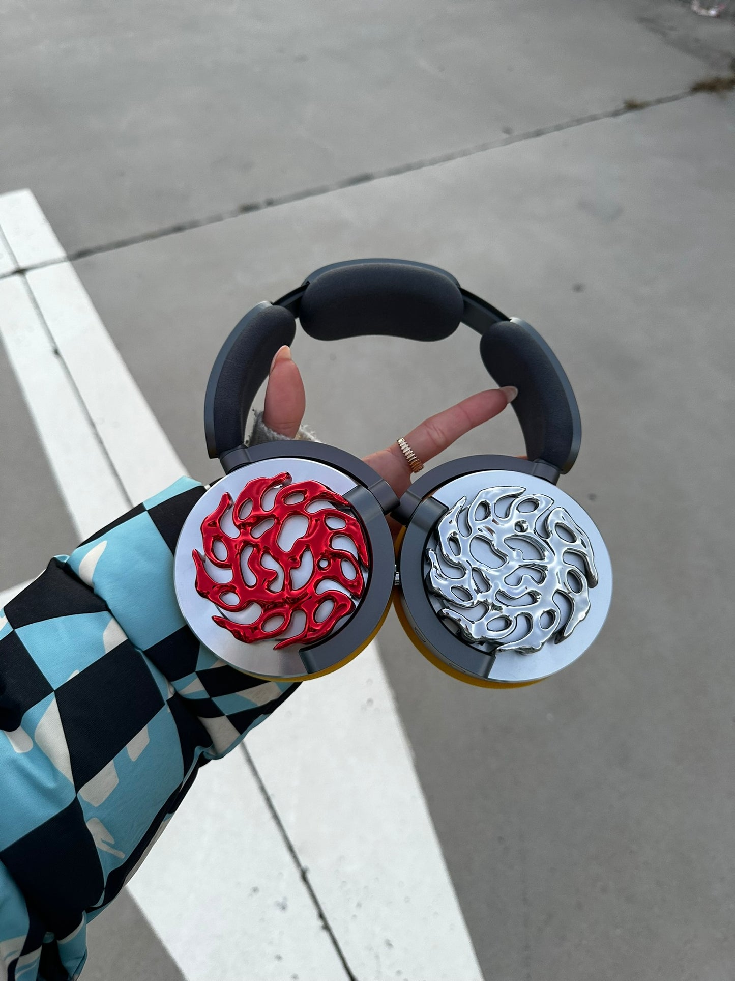DYSON OnTrack Helical Headphones Attachment Design by Tudze / Dyson Cases