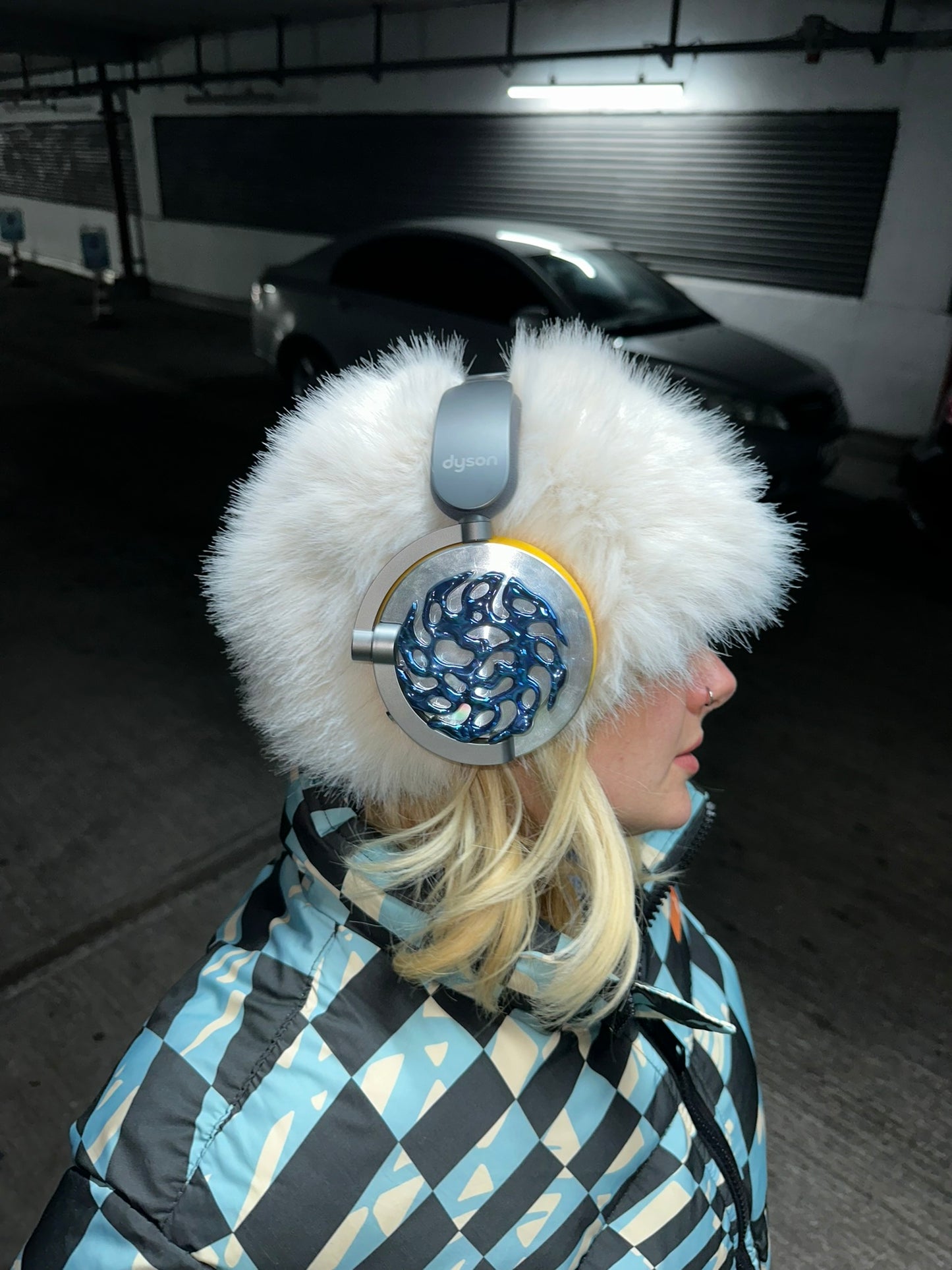 DYSON OnTrack Helical Headphones Attachment Design by Tudze / Dyson Cases