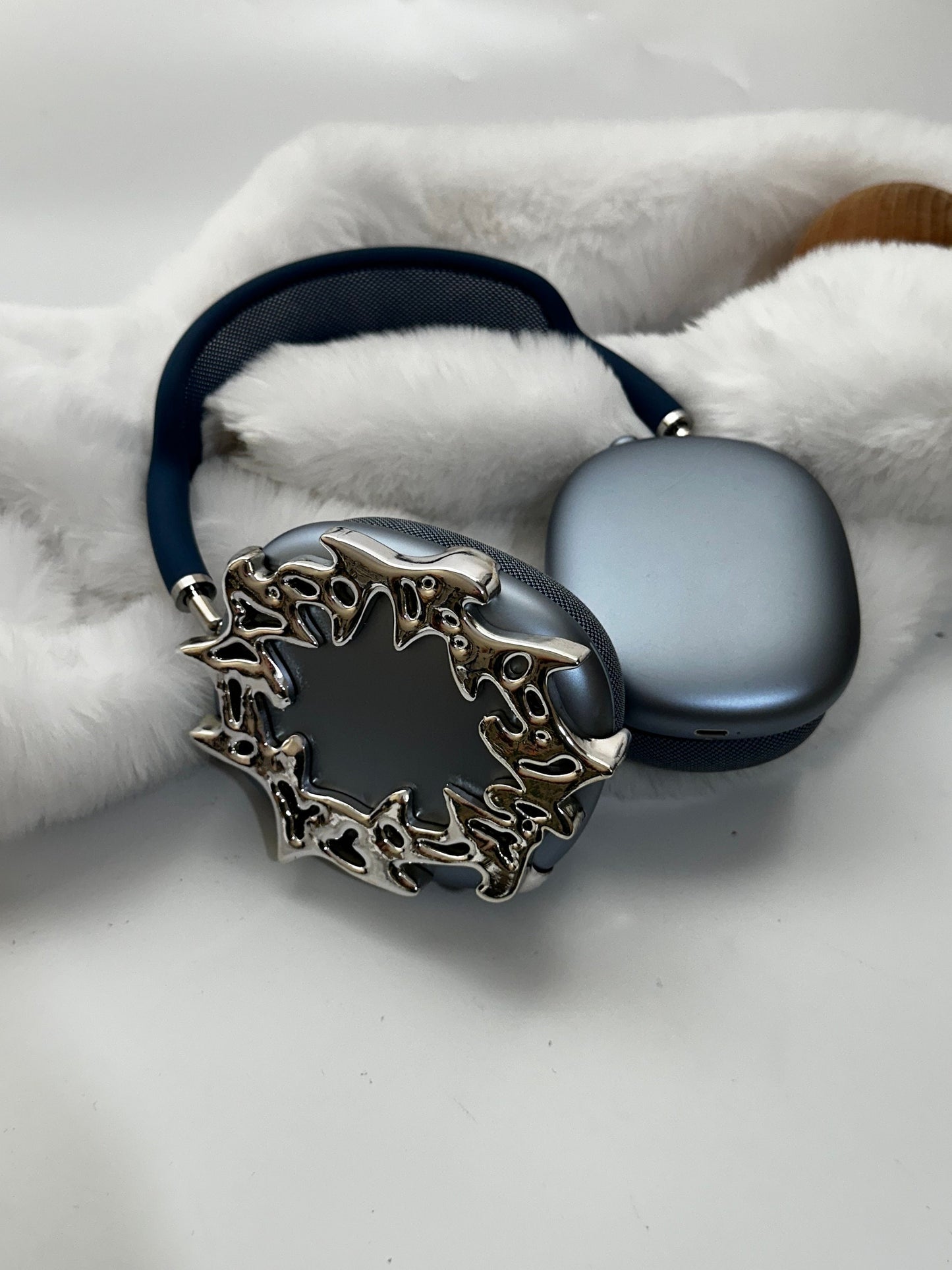 AirPods Max 'Crown' Headphones Attachment / Headphone Cases