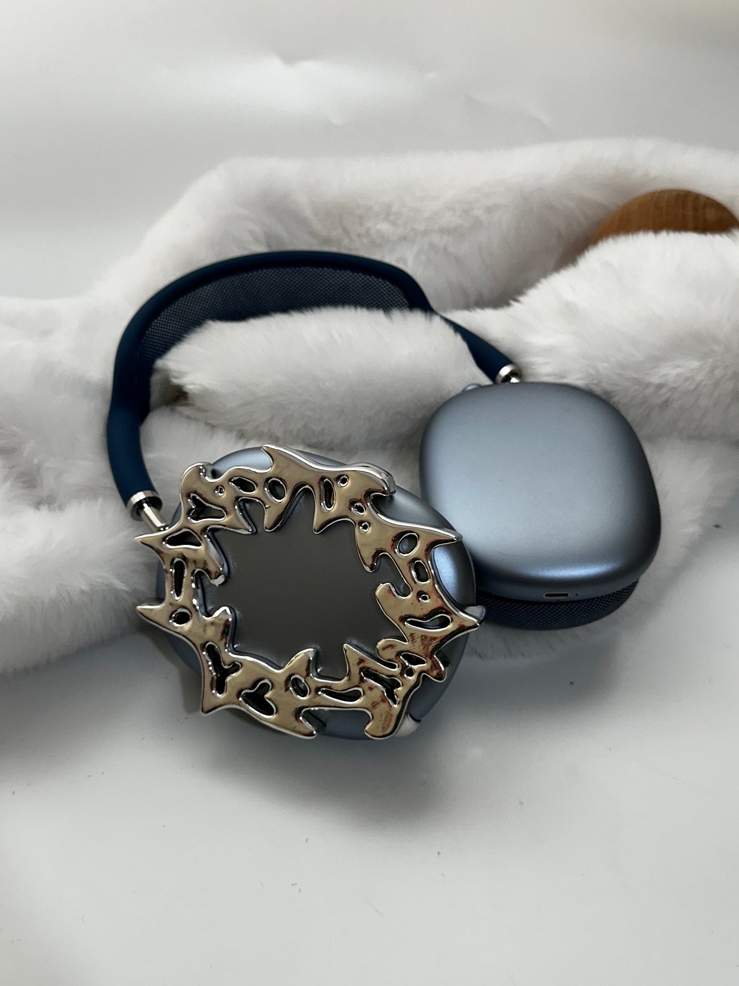 AirPods Max 'Crown' Headphones Attachment / Headphone Cases