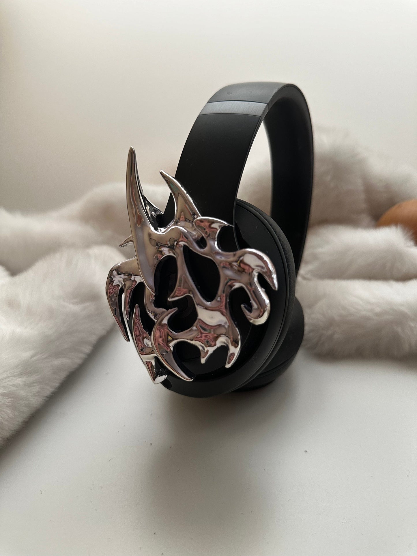 Beats Studio Pro Bumerang Attachment / Headphone Cases for Protection & Style